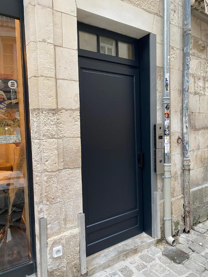 joli petit nid douillet en centre ville La Rochelle  Extérieur photo